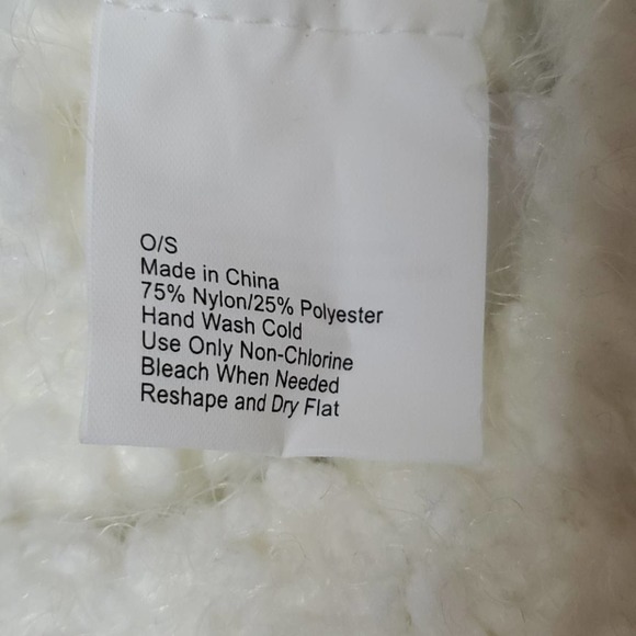 NWT Cuddl Duds Beret Knit Hat - Picture 6 of 6